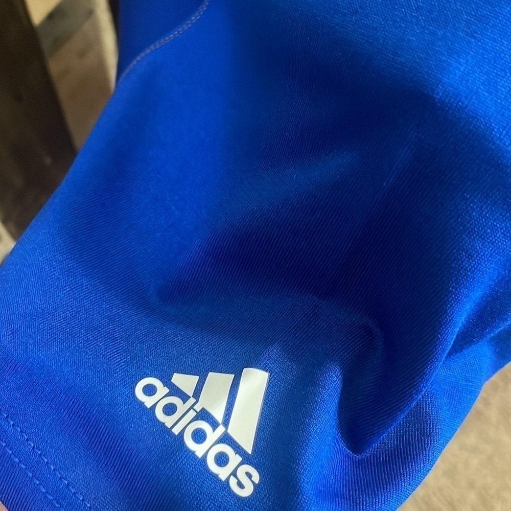Adidas Tee SS Climate VNeck Royal blue short sleeve top New Sz M - Picture 3 of 7